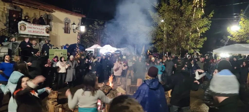 Γιορτή Του Χειμώνα Στην Αλωνίσταινα